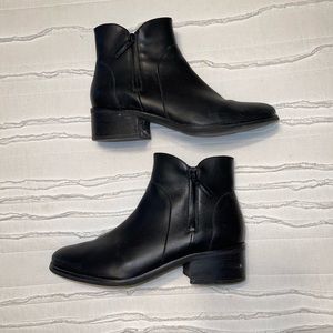 Cole Haan double zipper 100% leather booties
